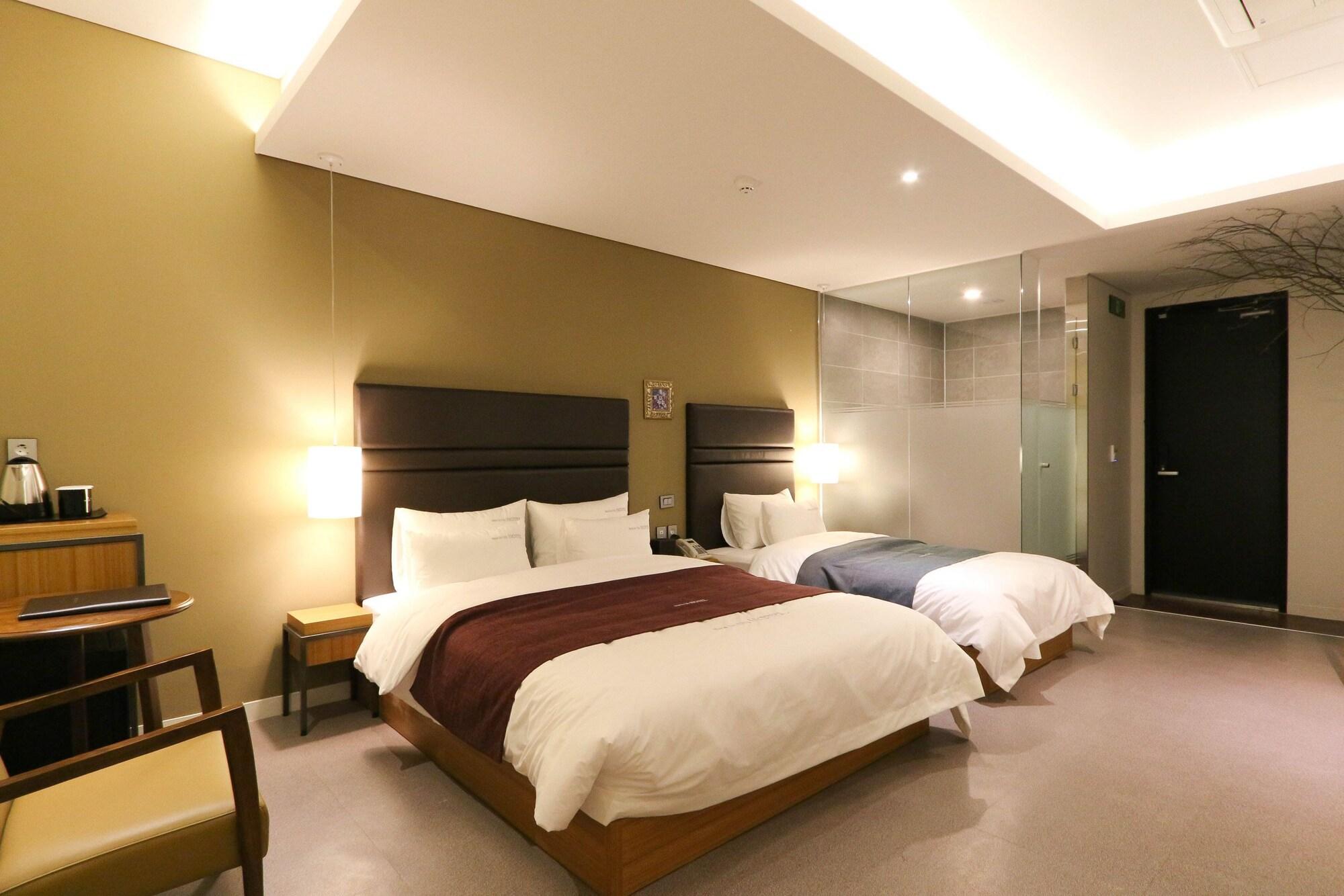 Best In City Hotel Busan Buitenkant foto