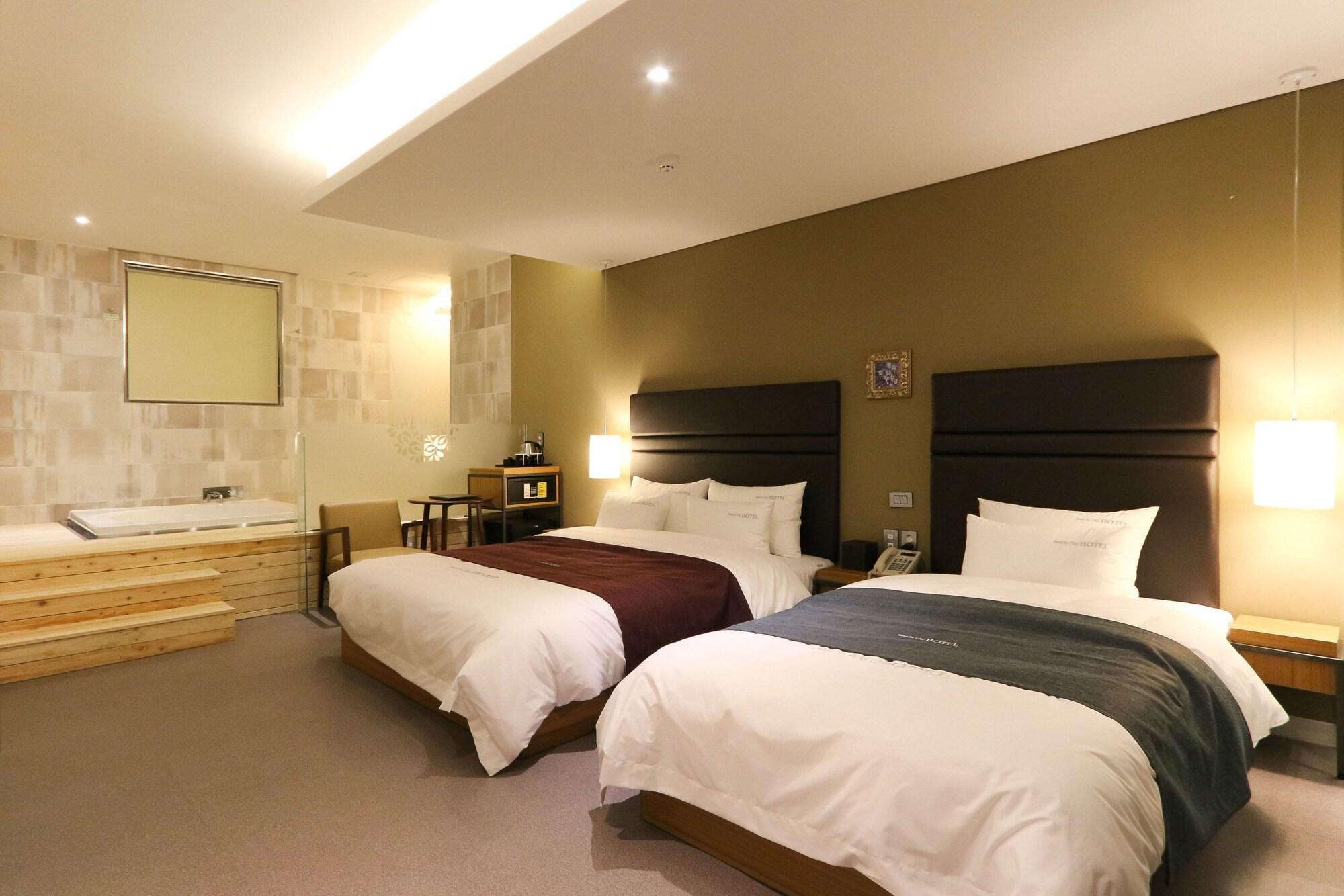Best In City Hotel Busan Buitenkant foto