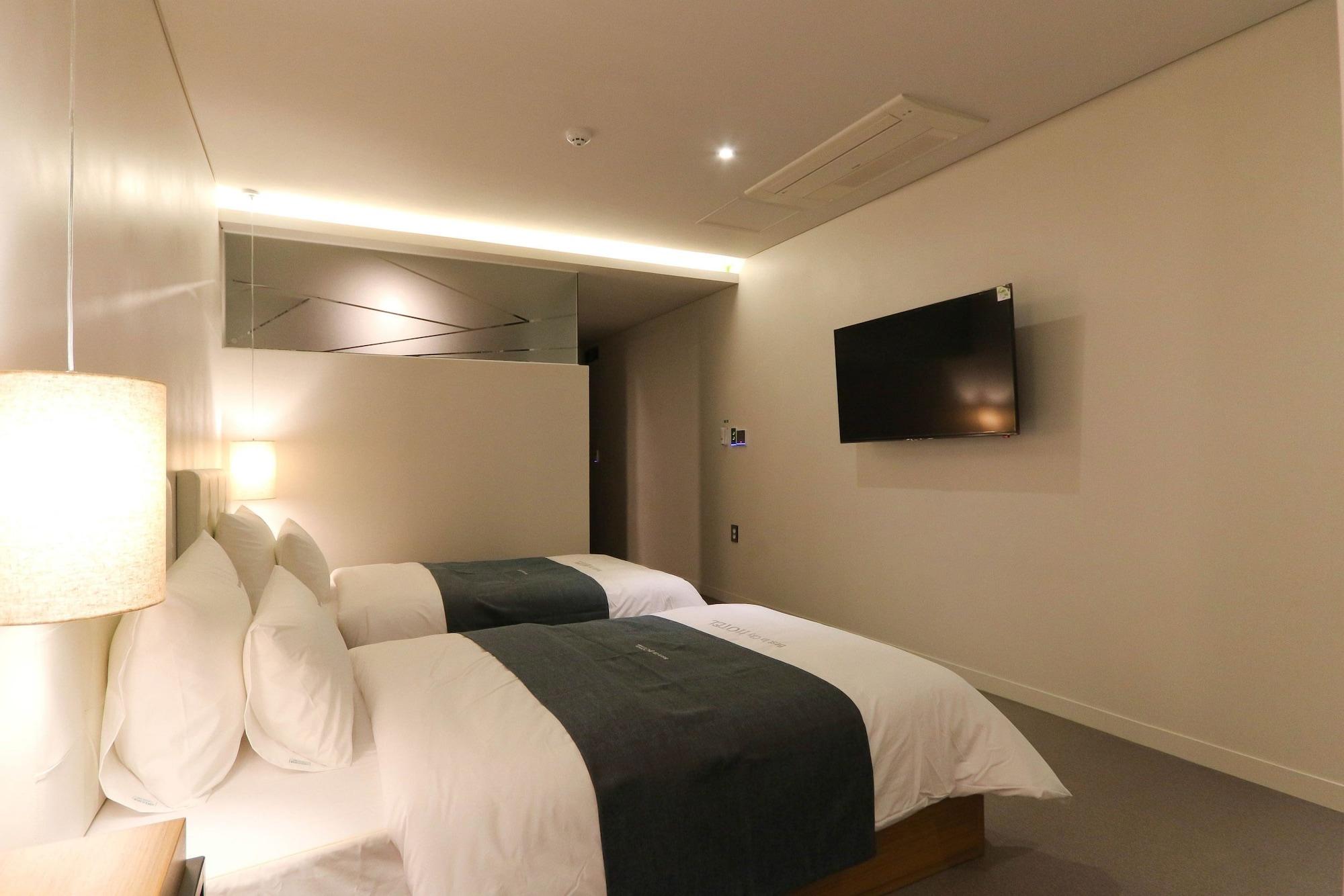 Best In City Hotel Busan Buitenkant foto