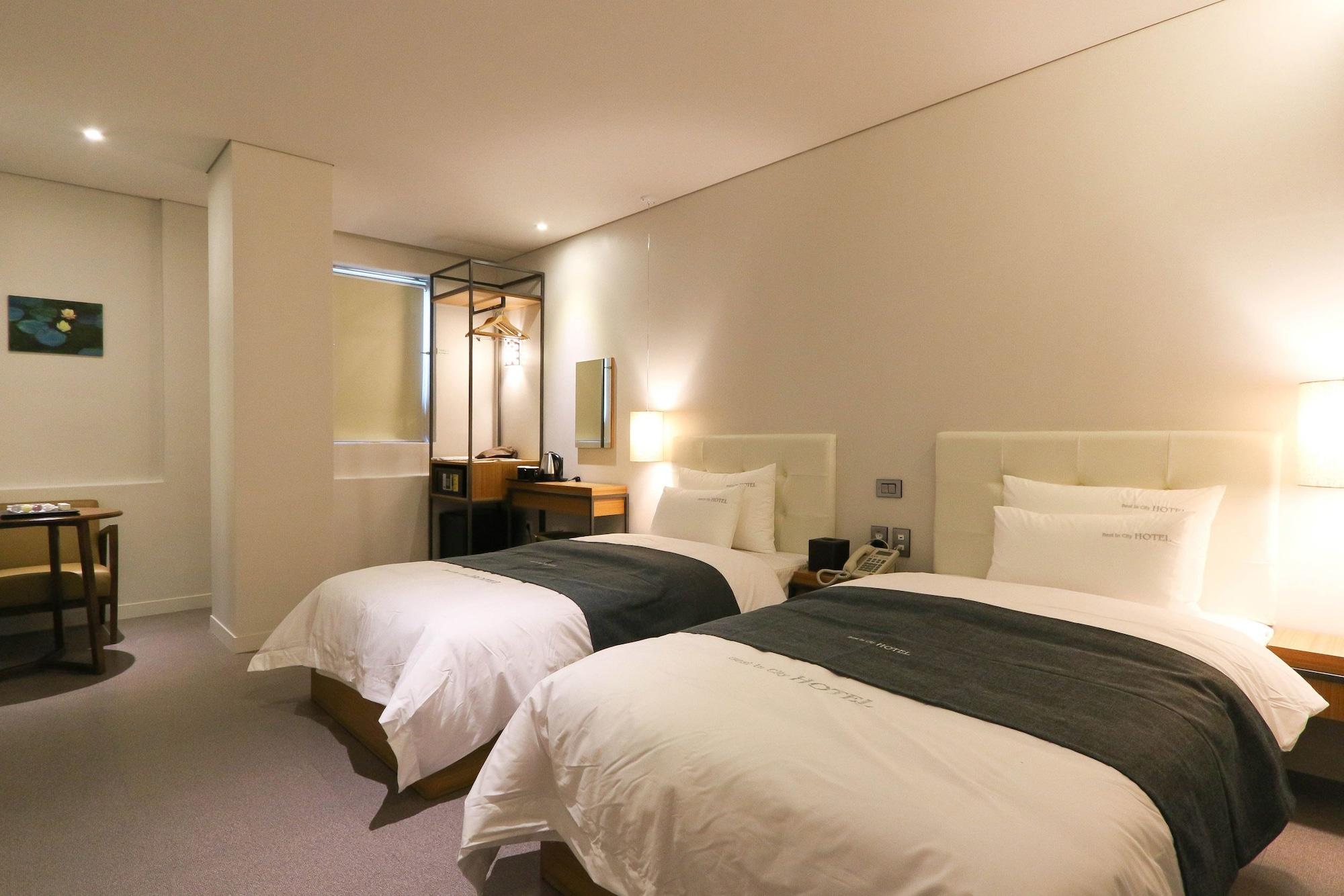 Best In City Hotel Busan Buitenkant foto