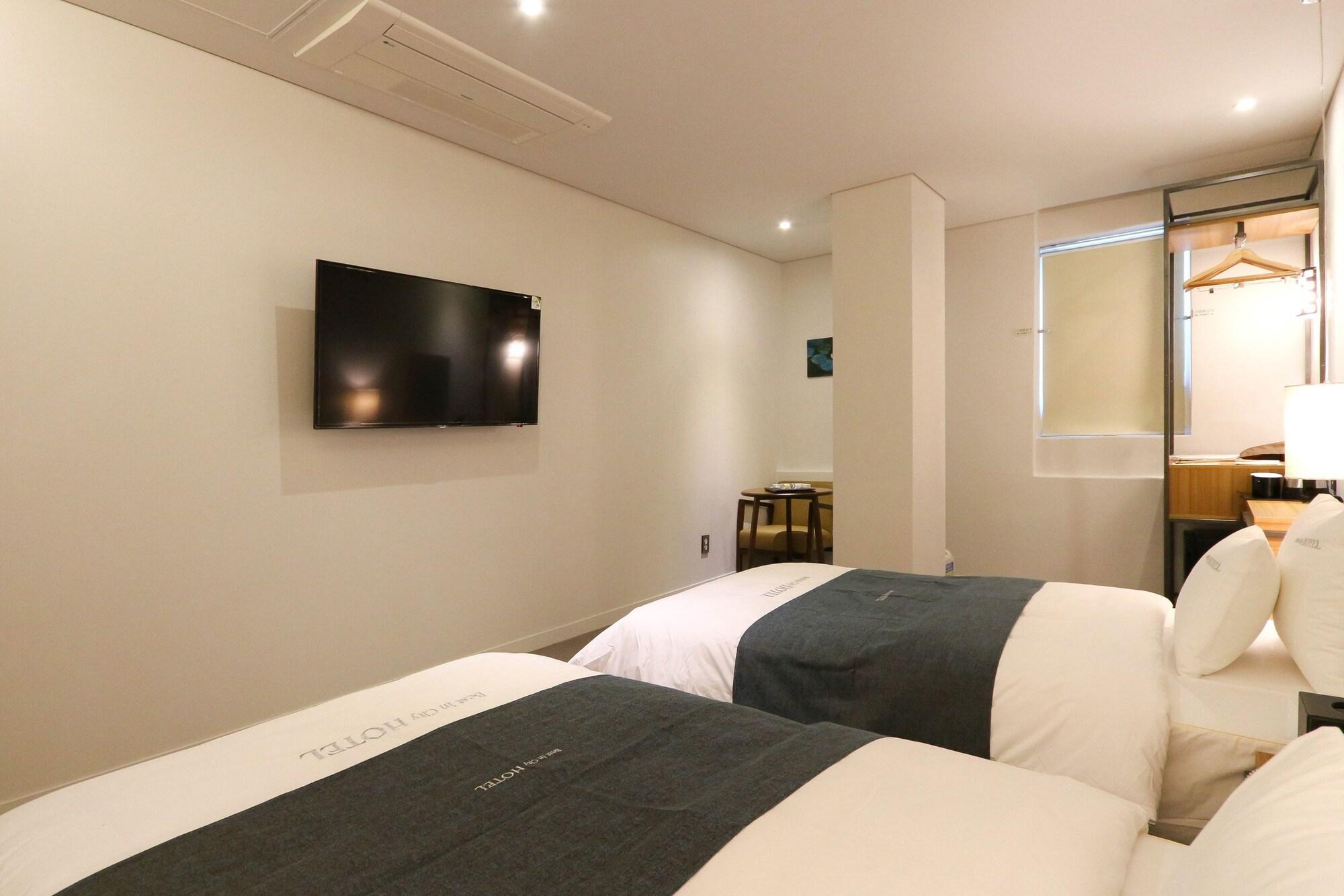 Best In City Hotel Busan Buitenkant foto