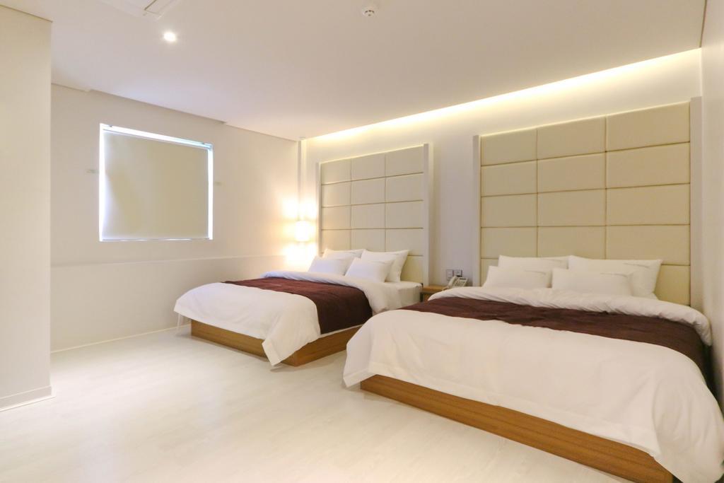 Best In City Hotel Busan Buitenkant foto