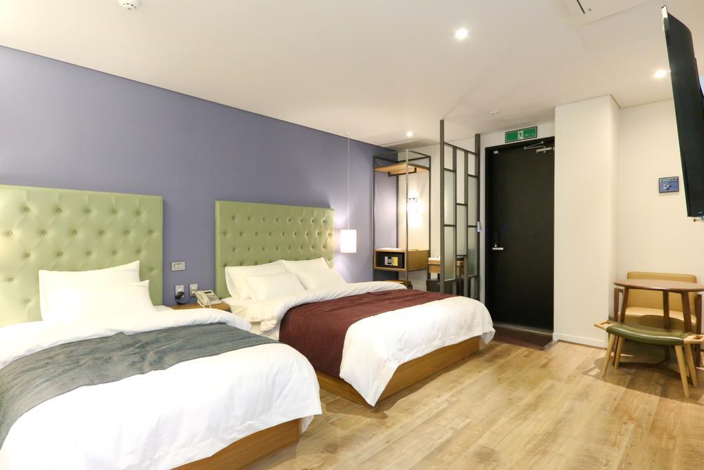 Best In City Hotel Busan Buitenkant foto